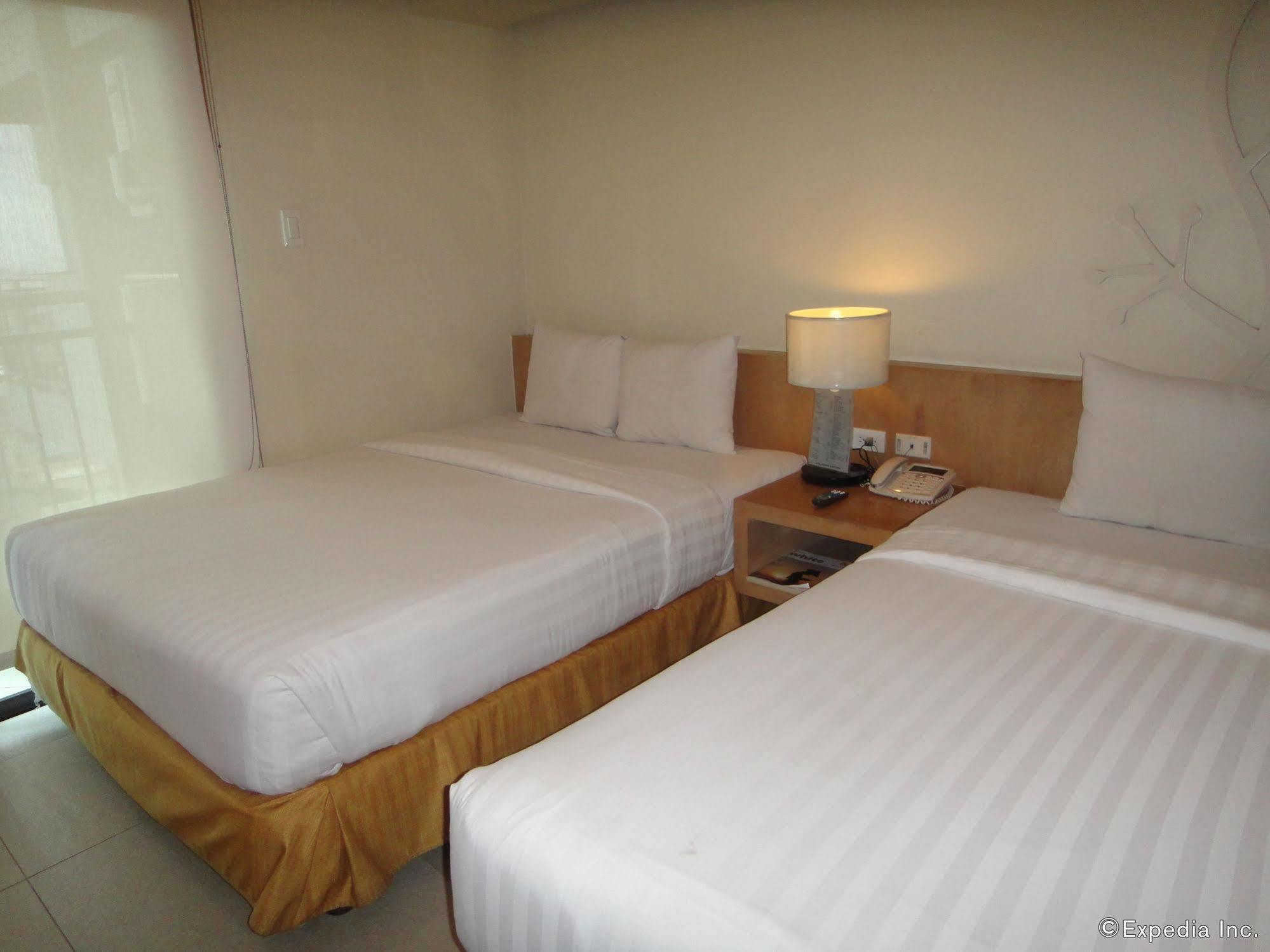 City Suites Ramos Tower Cebu Εξωτερικό φωτογραφία