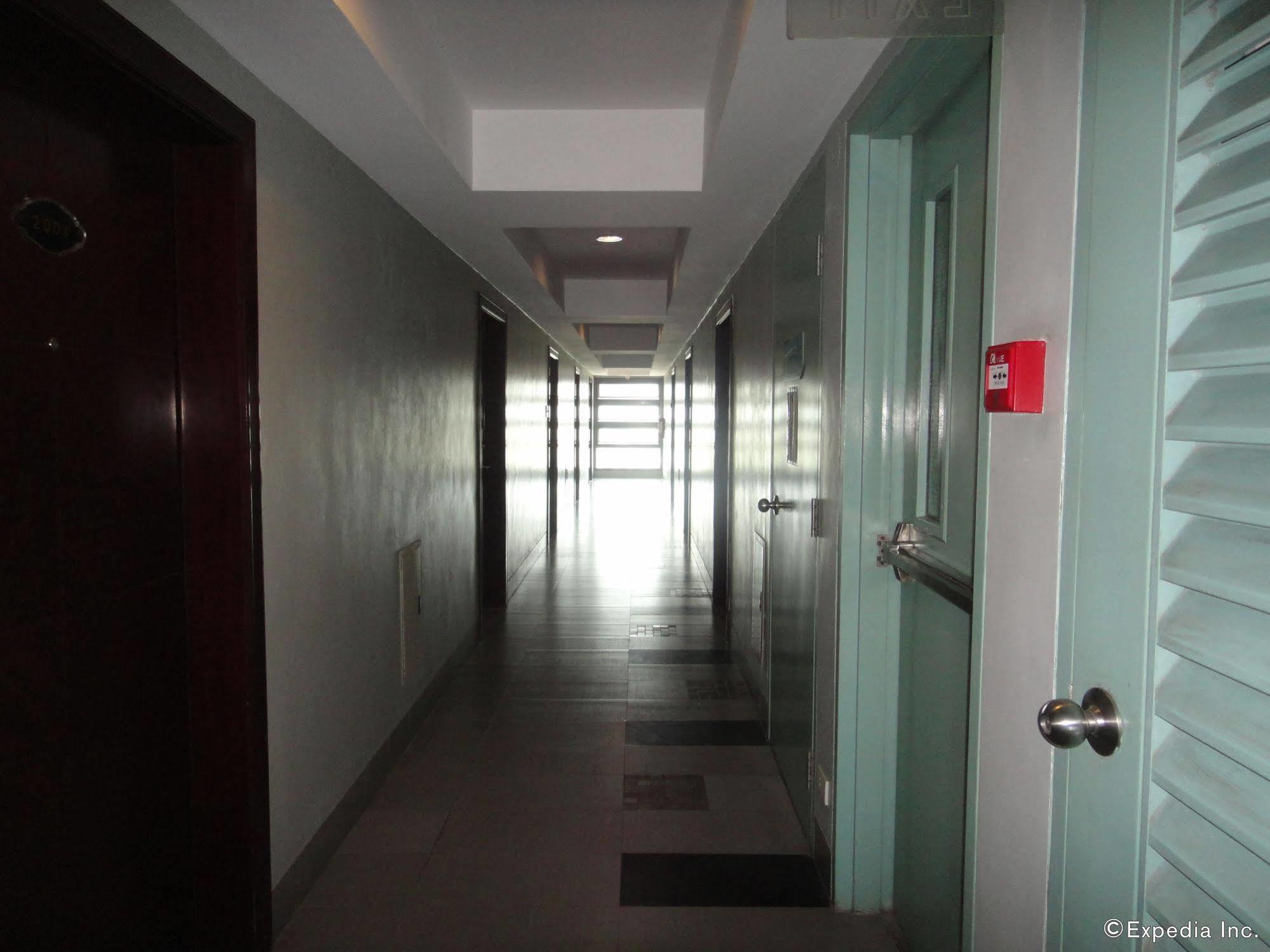 City Suites Ramos Tower Cebu Εξωτερικό φωτογραφία